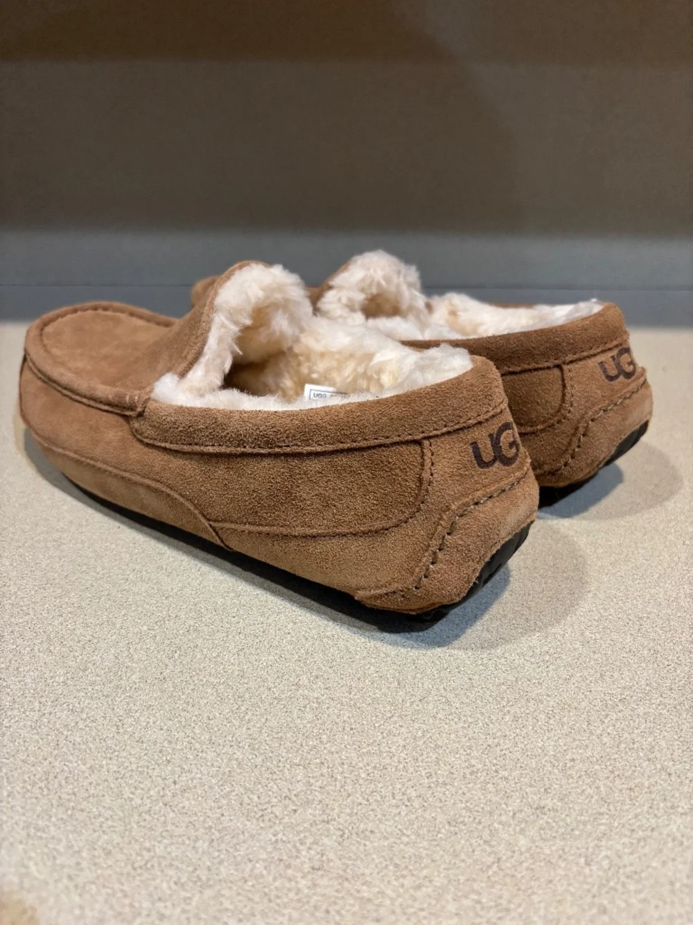 NWT MENS UGG ASCOT CHESTNUT SUEDE SLIPPERS SZ 9